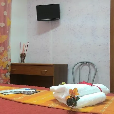 Frühstückspension B&B Agora A 2 Minuti Dalla Valle Dei Templi E 5 Minuti Dal Mare 2*